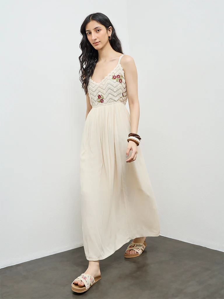 Bombay Paisley Cream Crochet-Knitted A-Line Dress - Image 2