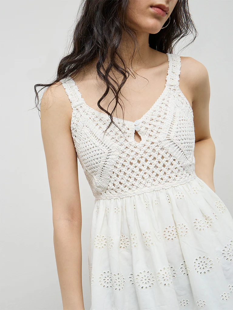 Bombay Paisley Off-White Crochet Design Cotton A-Line Dress - Image 3