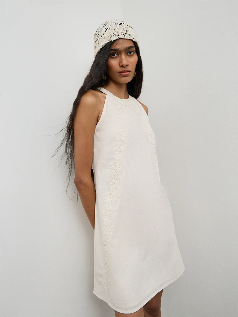 Bombay Paisley Off-White Embroidered Cotton Shift Dress - Image 2