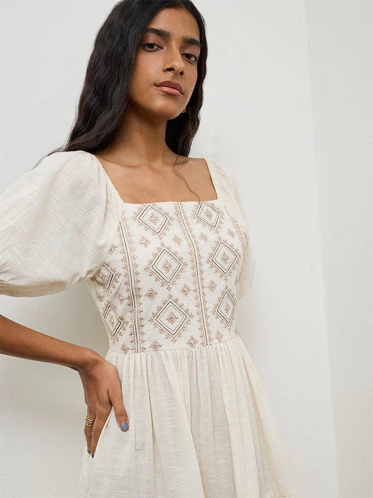 Bombay Paisley Off-White Embroidered Cotton Tiered Dress - Image 3