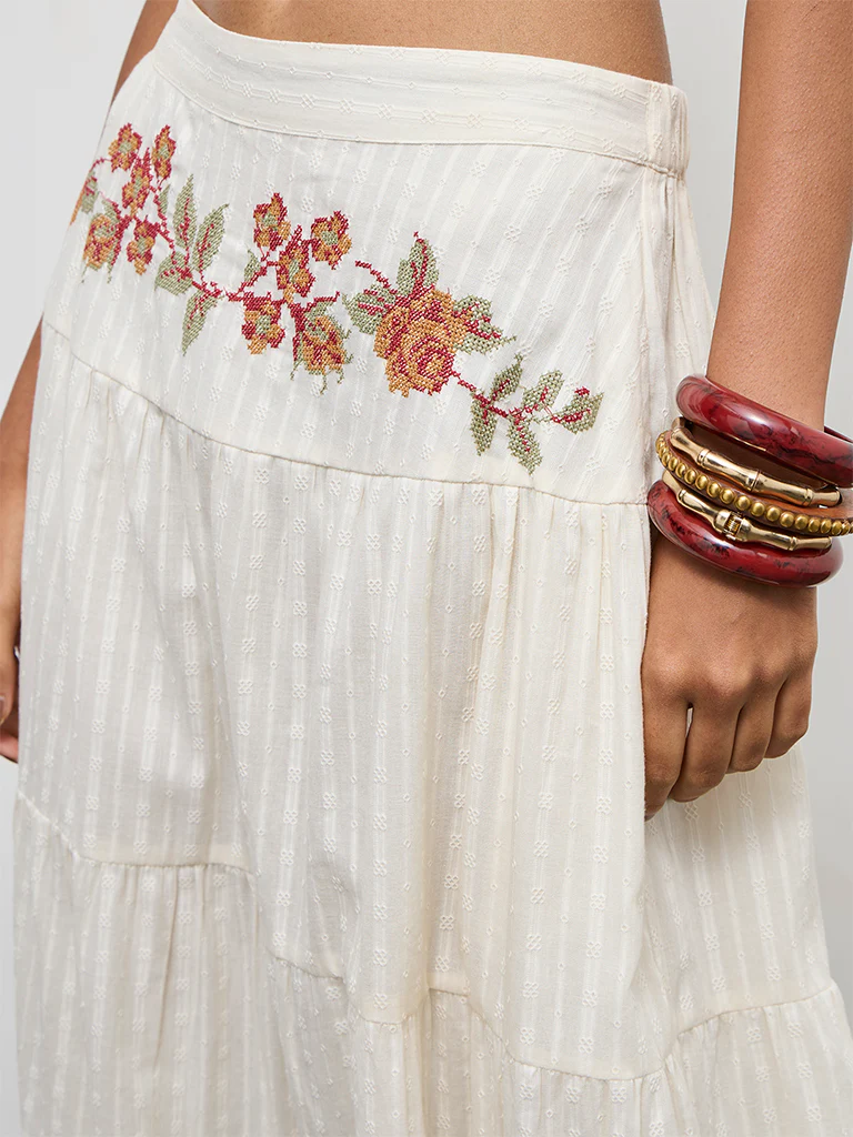Bombay Paisley Off-White Embroidered Cotton Tiered Skirt - Image 3