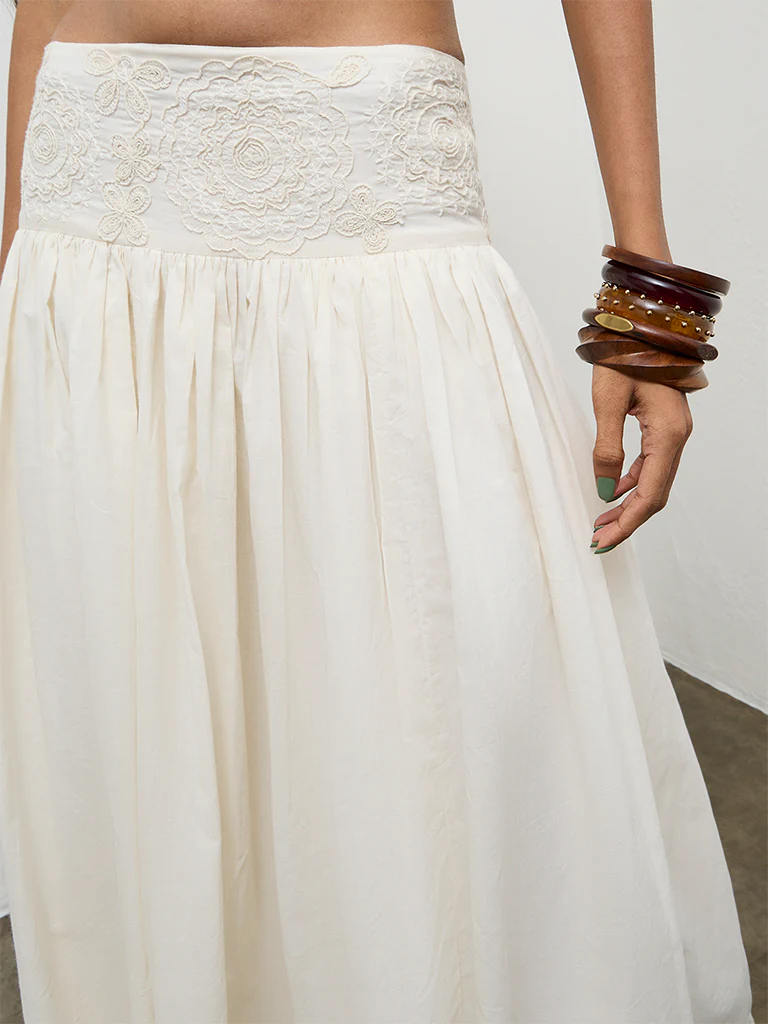 Bombay Paisley Off-White Embroidered High-Rise Cotton Skirt - Image 3