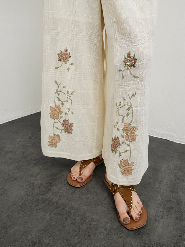 Bombay Paisley Off-White High-Rise Cotton Palazzos - Image 3