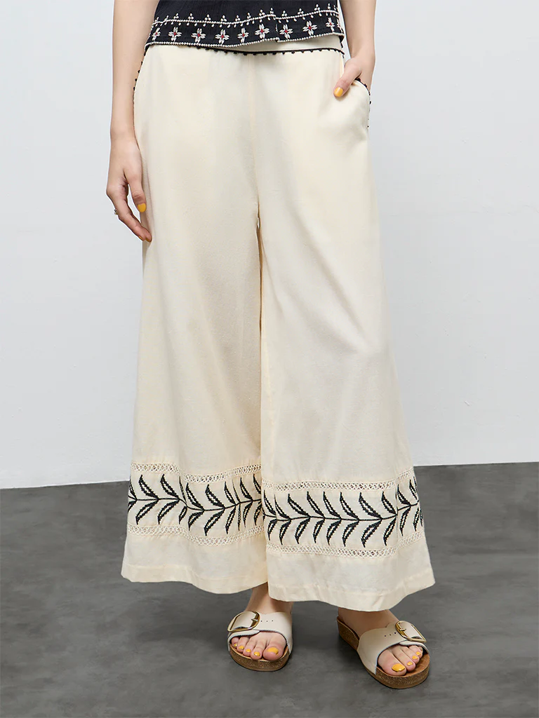 Bombay Paisley Off-White Printed High-Rise Cotton-Blended Palazzos - Image 2