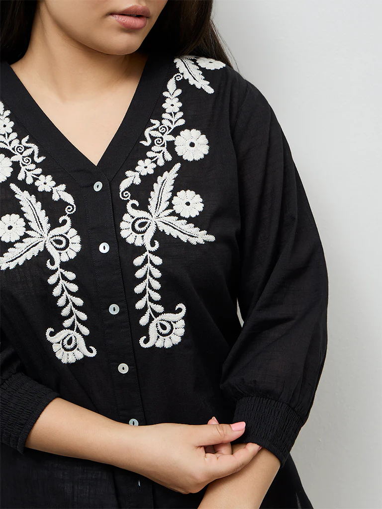Diza Black Floral Embroidered Cotton A-Line Tunic - Image 3
