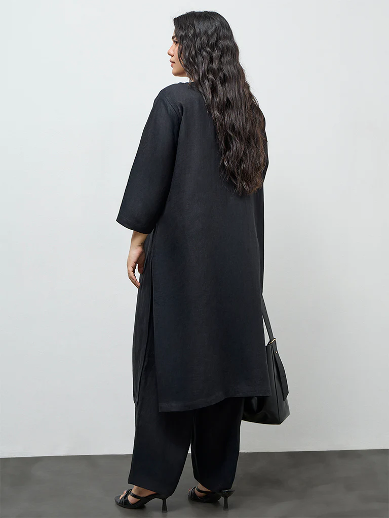 Diza Black Floral Embroidered Linen A-Line Kurta - Image 4