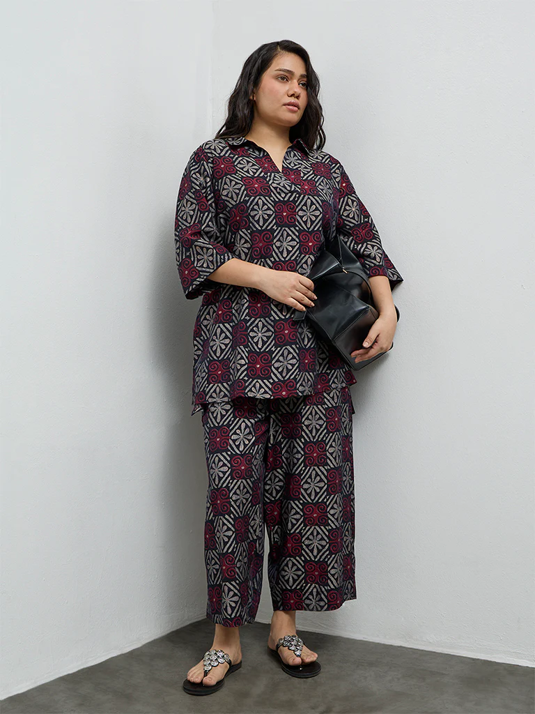 Diza Black Printed Pants - Image 2