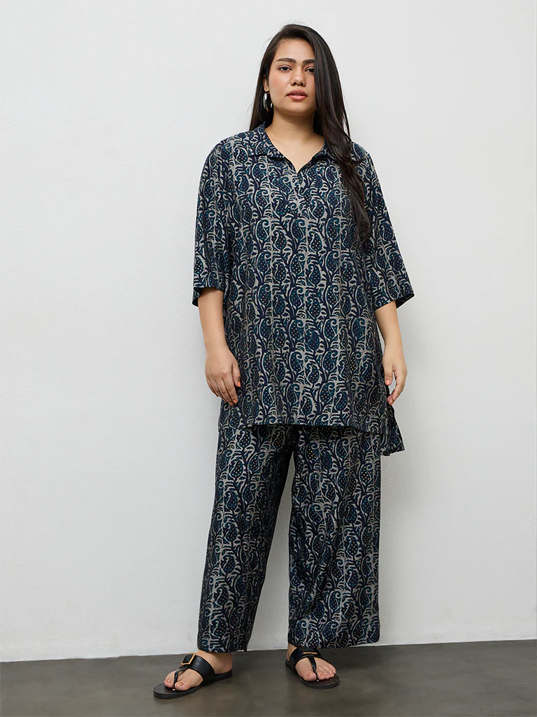 Diza Indigo Paisley Printed High-Low Tunic - Image 2