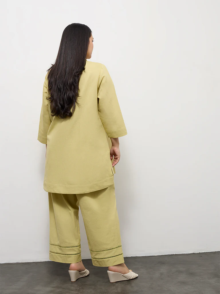 Diza Light Green Floral Embroidered Linen-Blend Tunic - Image 4