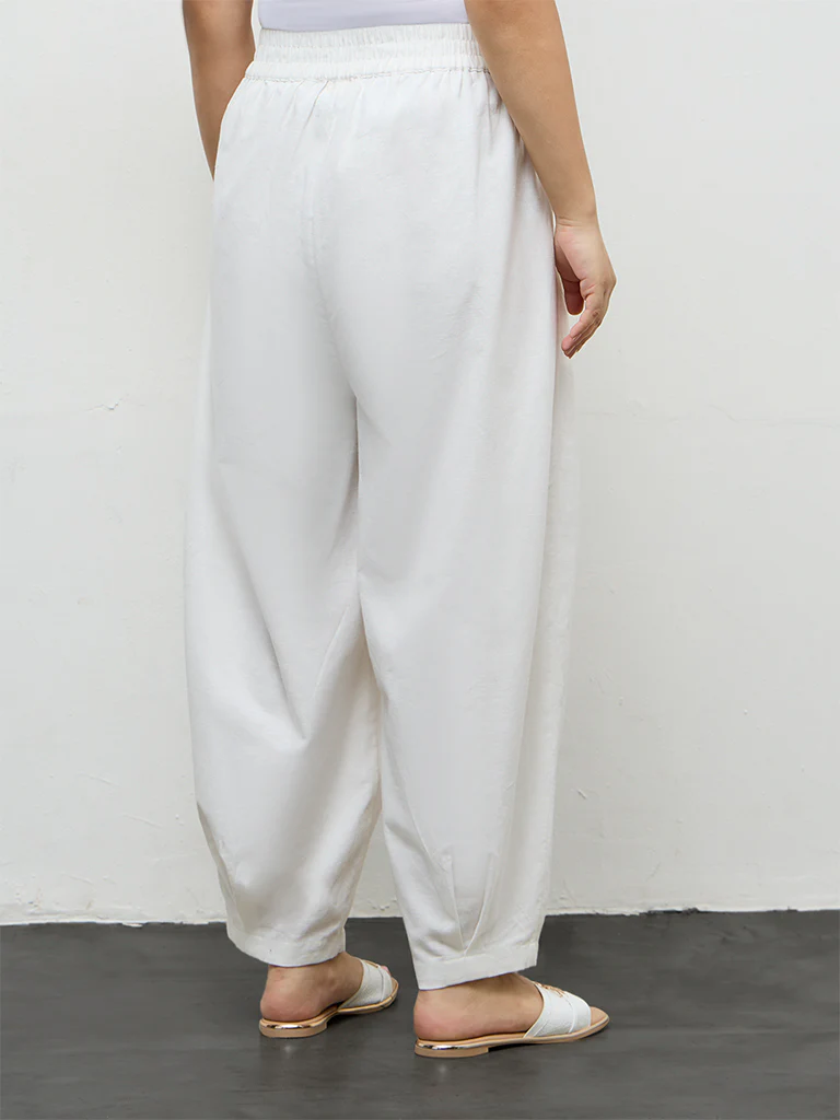 Diza Off-White Solid Cotton Pants - Image 4