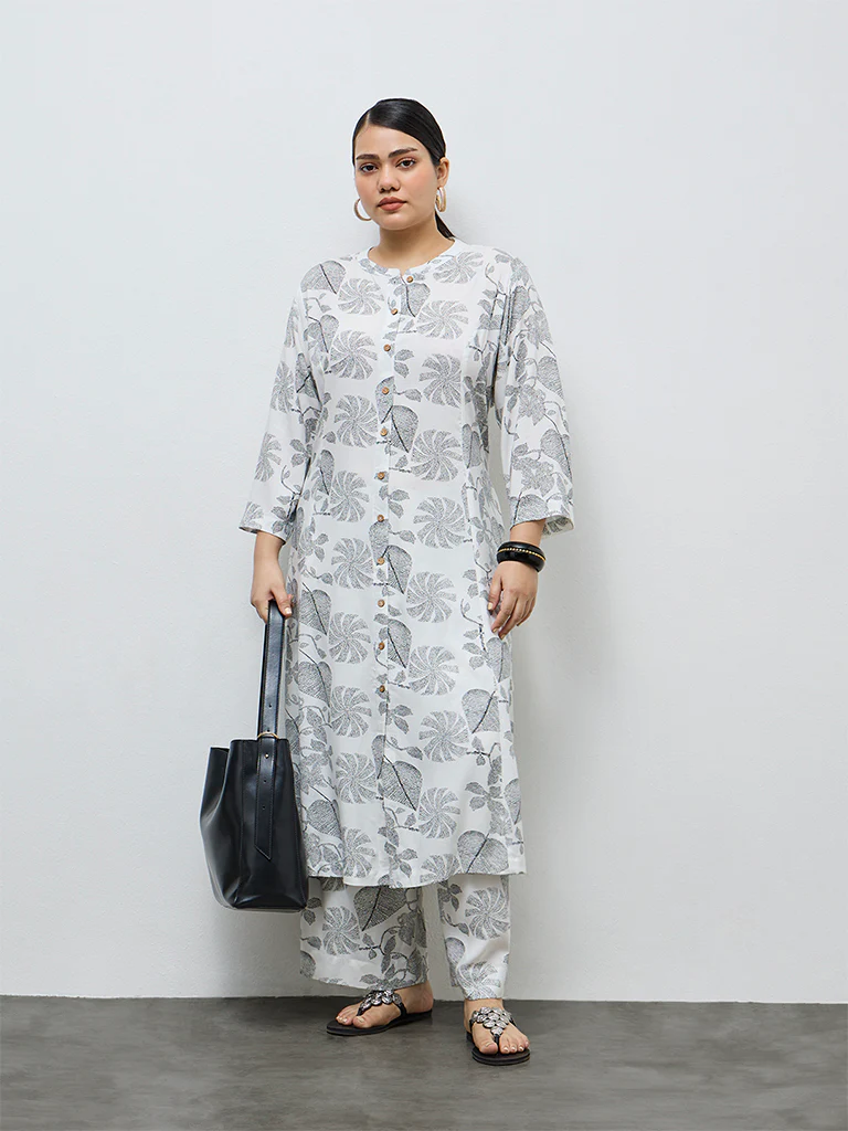 Diza White Leaf Design Pants - Image 2