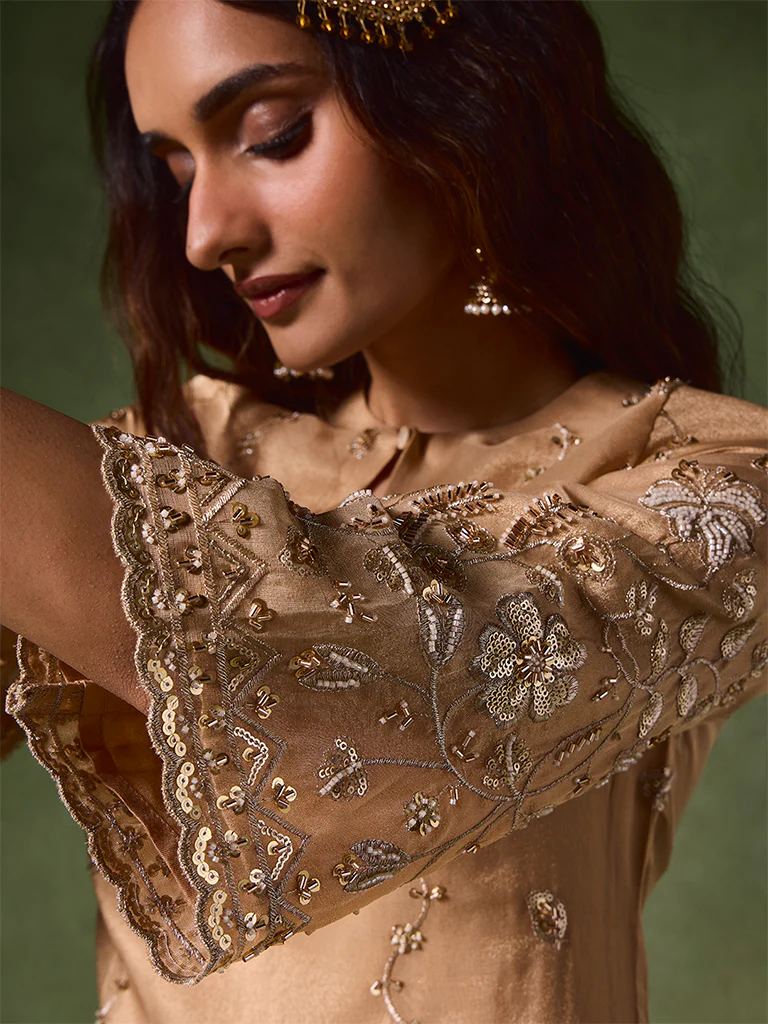 Embroidered Kurta Set – Gold - Image 3