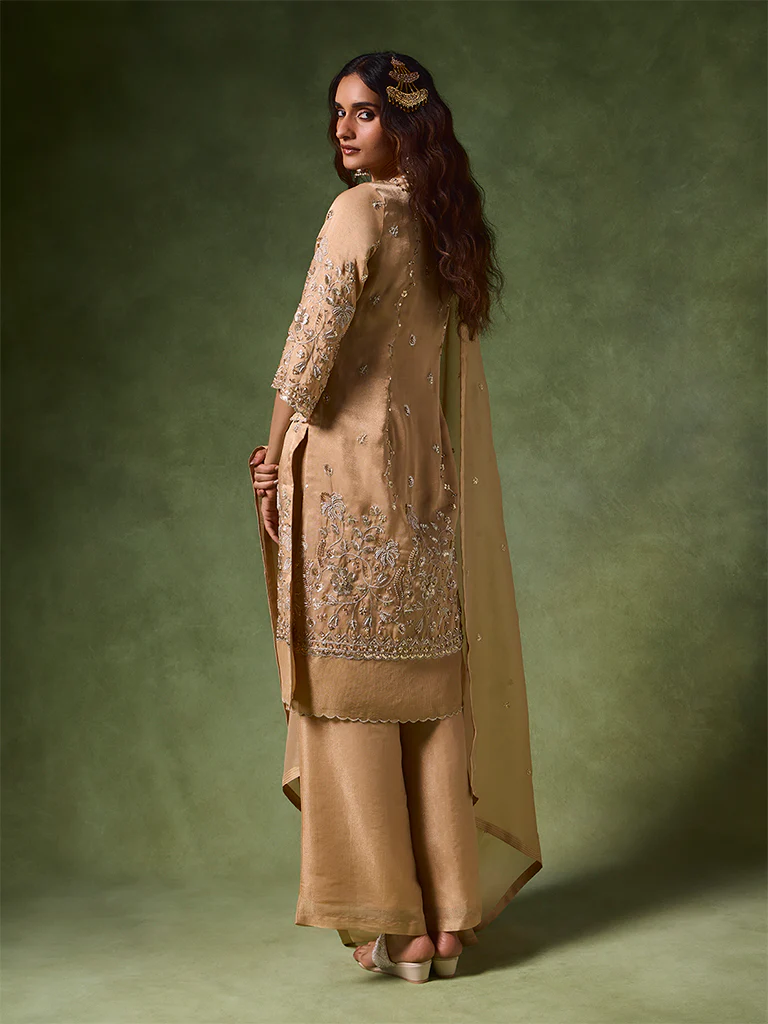 Embroidered Kurta Set – Gold - Image 4
