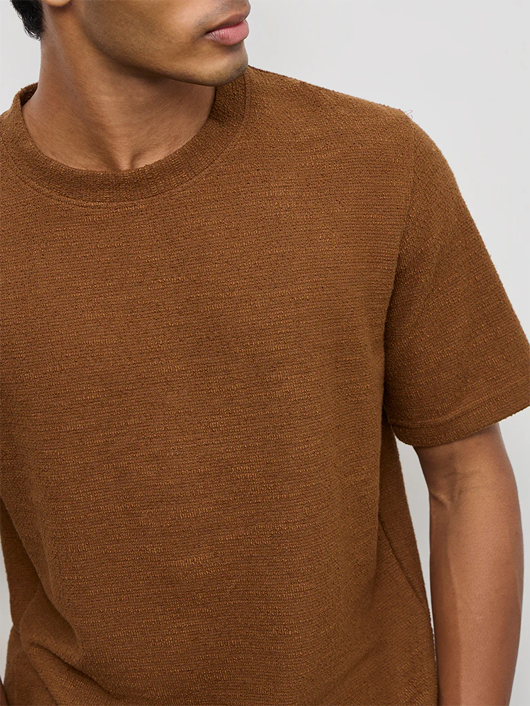 ETA Brown Textured Relaxed-Fit Cotton-Blend T-Shirt - Image 4