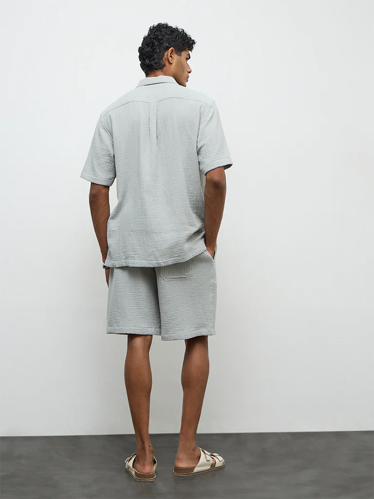 ETA Light Teal Crinkle-Textured Relaxed-Fit Mid-Rise Cotton Shorts - Image 4