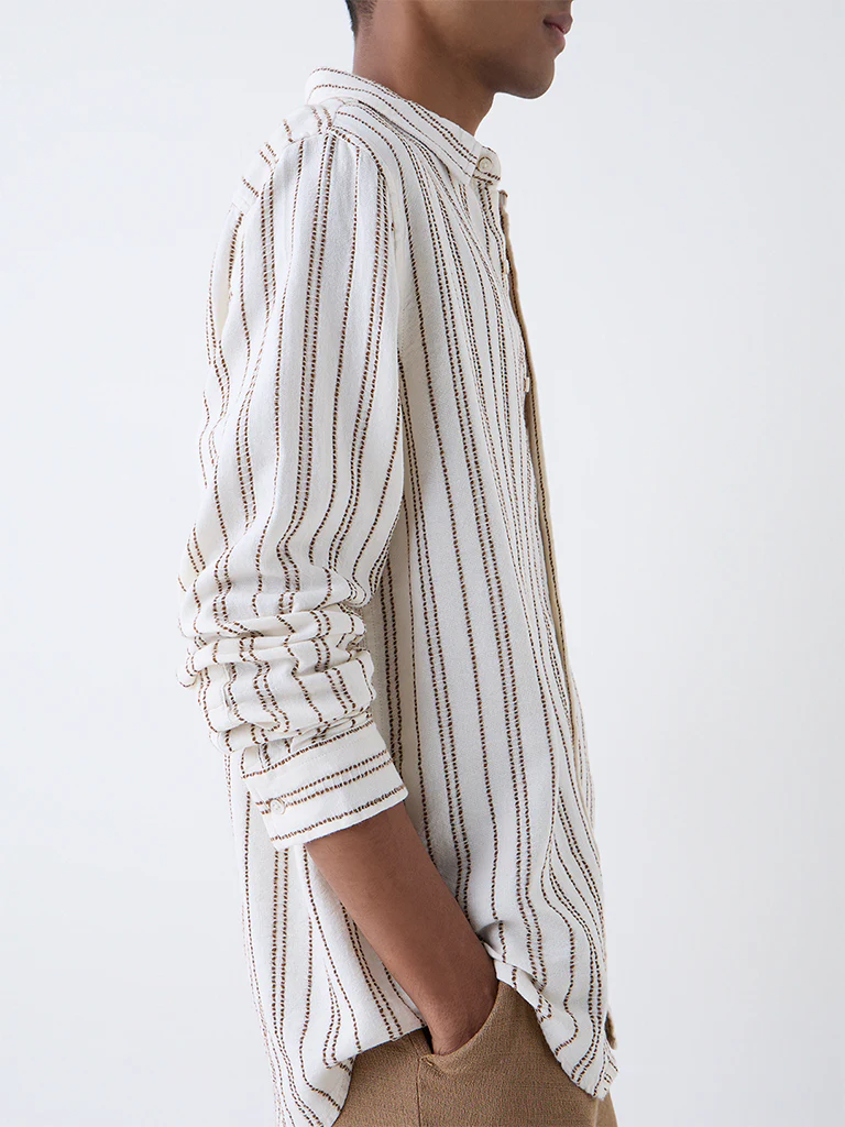 ETA Off-White Striped Relaxed-Fit Cotton Shirt - Image 4