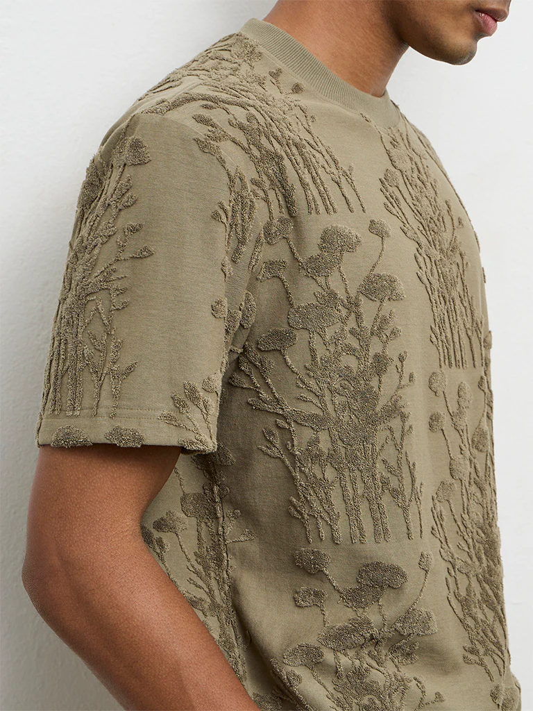 ETA Olive Botanical-Textured Relaxed-Fit Cotton-Blend T-Shirt - Image 4
