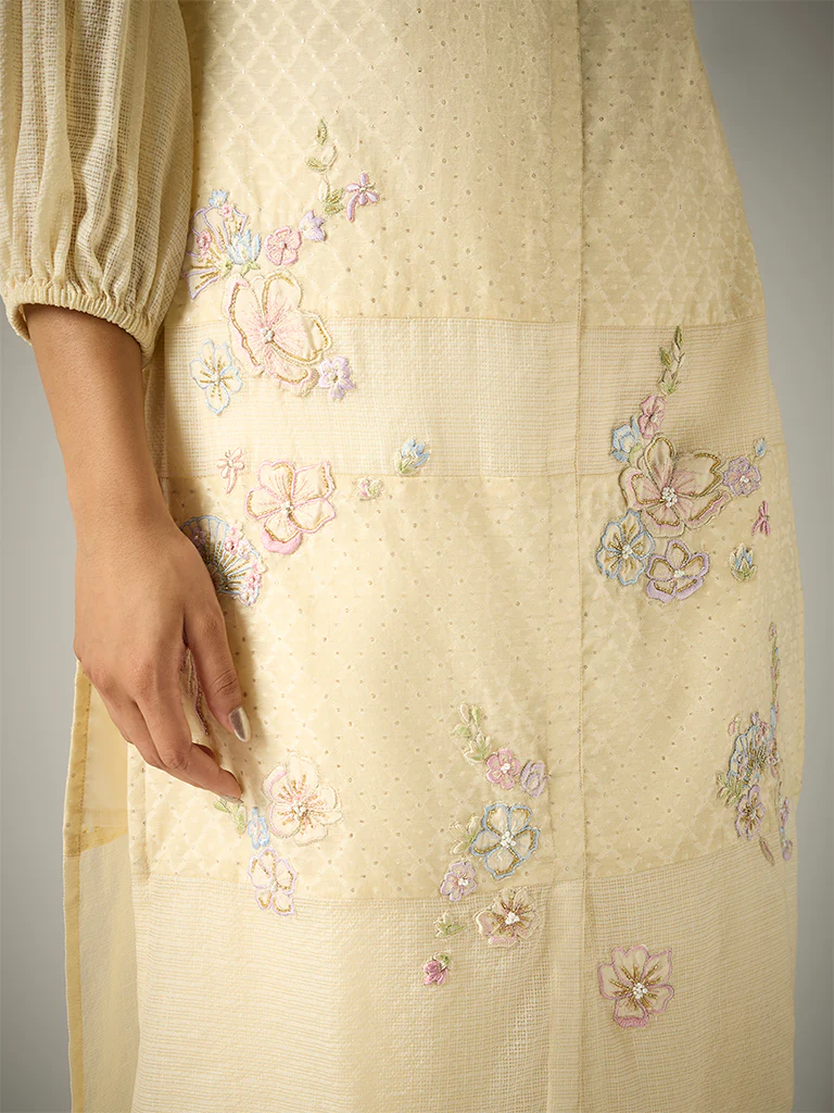 Floral Embroidered Kurta – Cream - Image 3