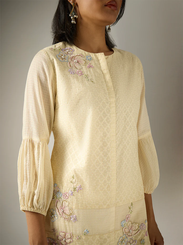 Floral Embroidered Kurta – Cream - Image 4