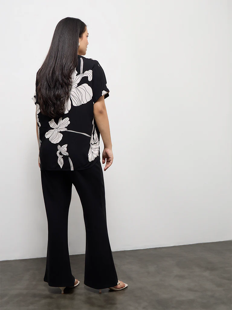 Gia Black High-Rise Flared Trousers - Image 4
