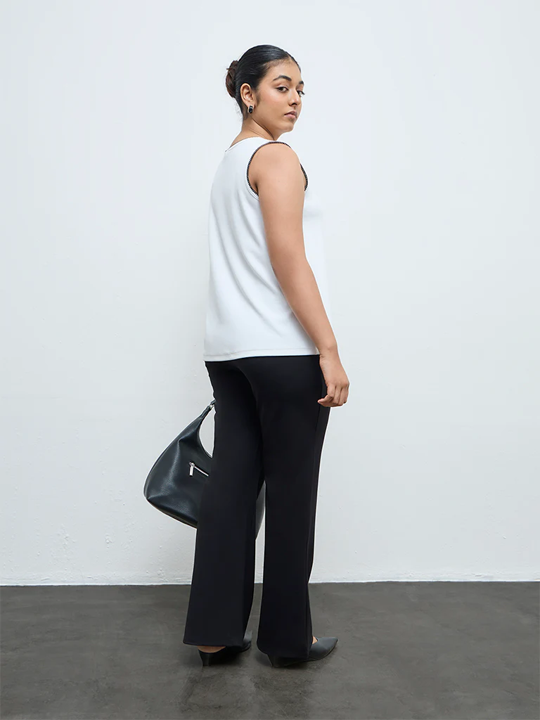 Gia Black Solid High-Rise Trousers - Image 4