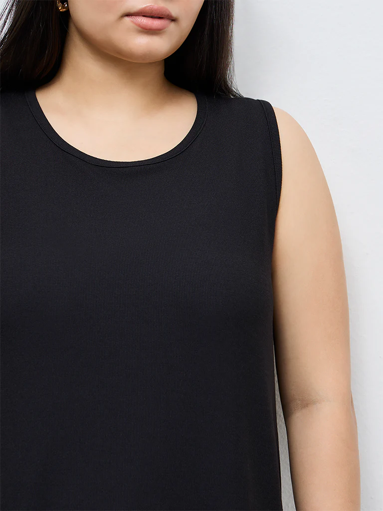 Gia Black Solid Top - Image 3
