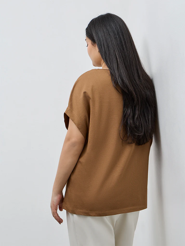 Gia Brown Graphic Cotton T-Shirt - Image 4