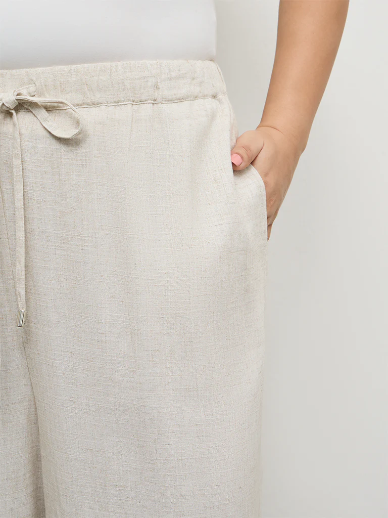 Gia Off-White Solid High-Rise Pants - Image 3