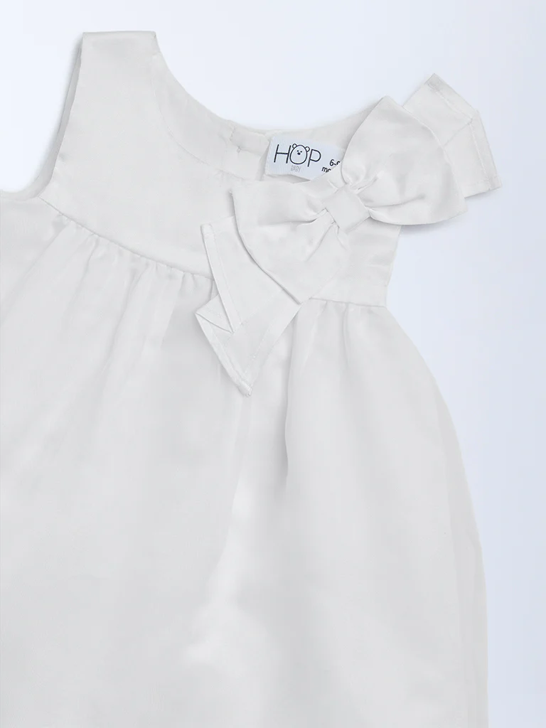 HOP Baby Girls White Bow-Detailed Fit-and-Flare Dress - Image 4