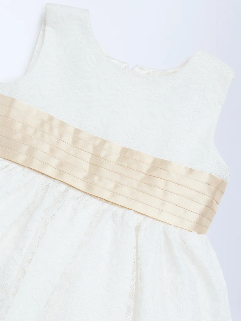 HOP Baby Girls White Lace Detailed Fit-and-Flare Dress - Image 4
