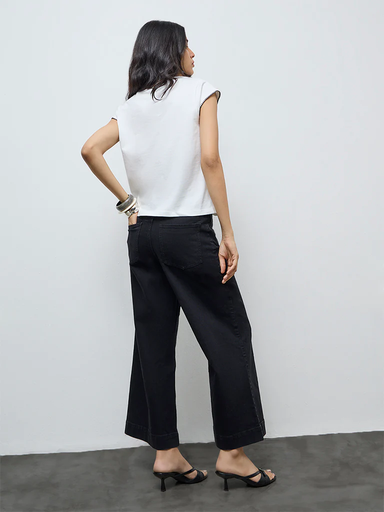LOV Black Solid High-Rise Flared Jeans - Image 4