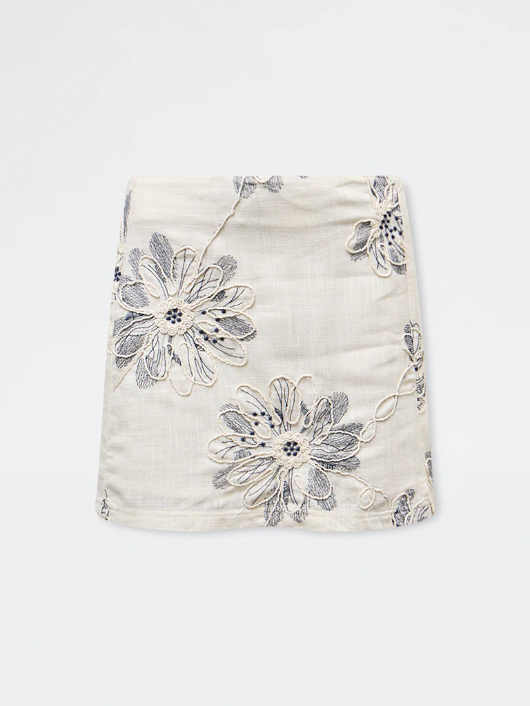 LOV Off-White Floral Embroidered High-Rise Skirt - Image 5