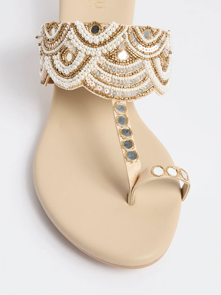 LUNA BLU Beige Embellished Kolhapuri Sandals - Image 4