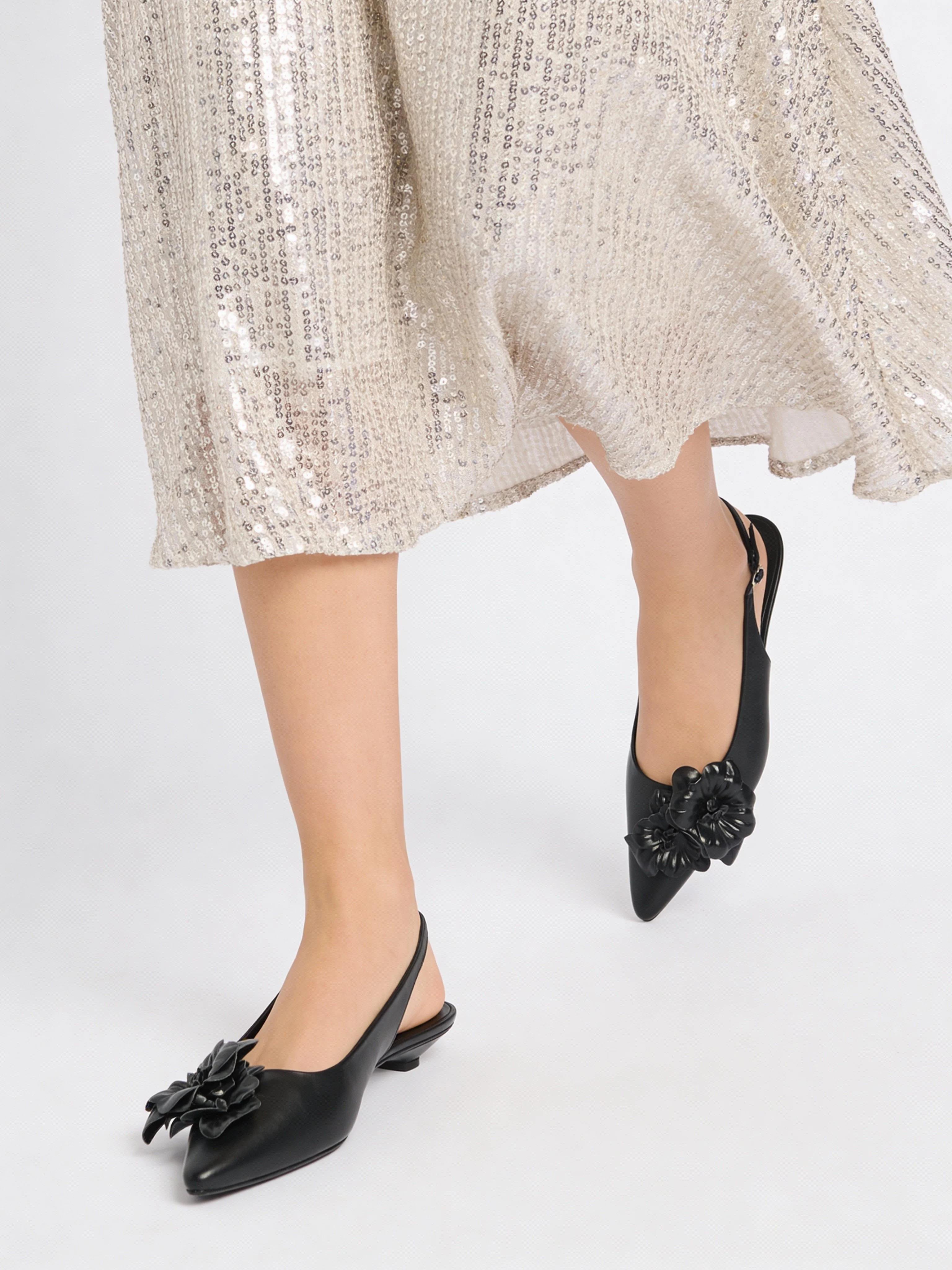 LUNA BLU Black Floral Detailed Pointed Toe Mules