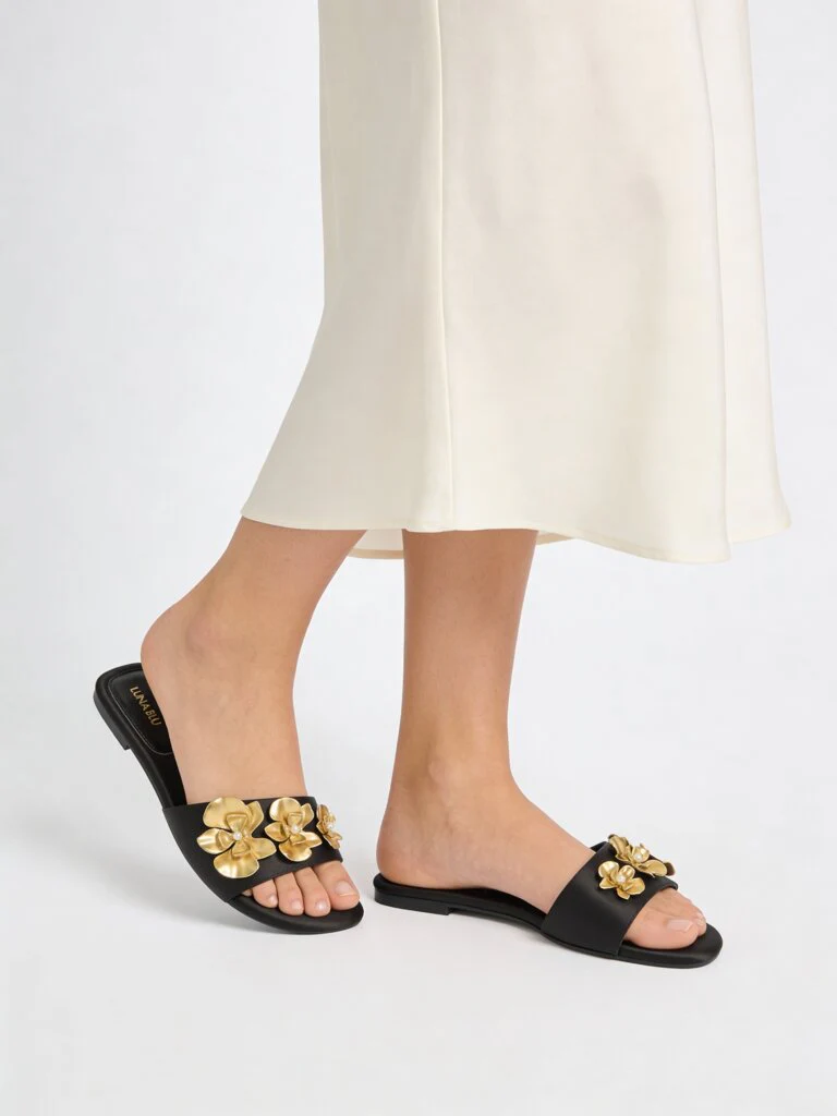 LUNA BLU Black Floral Detailed Slides
