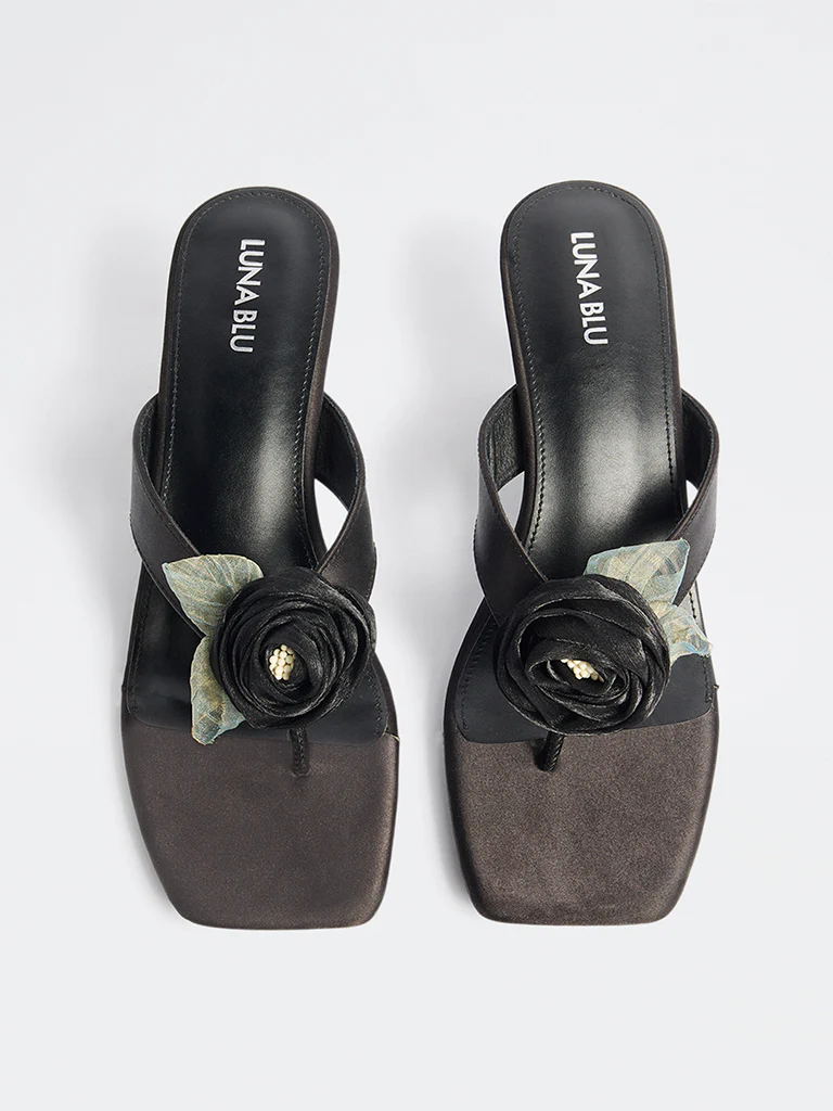 LUNA BLU Black Rose-Detailed Sandals - Image 2