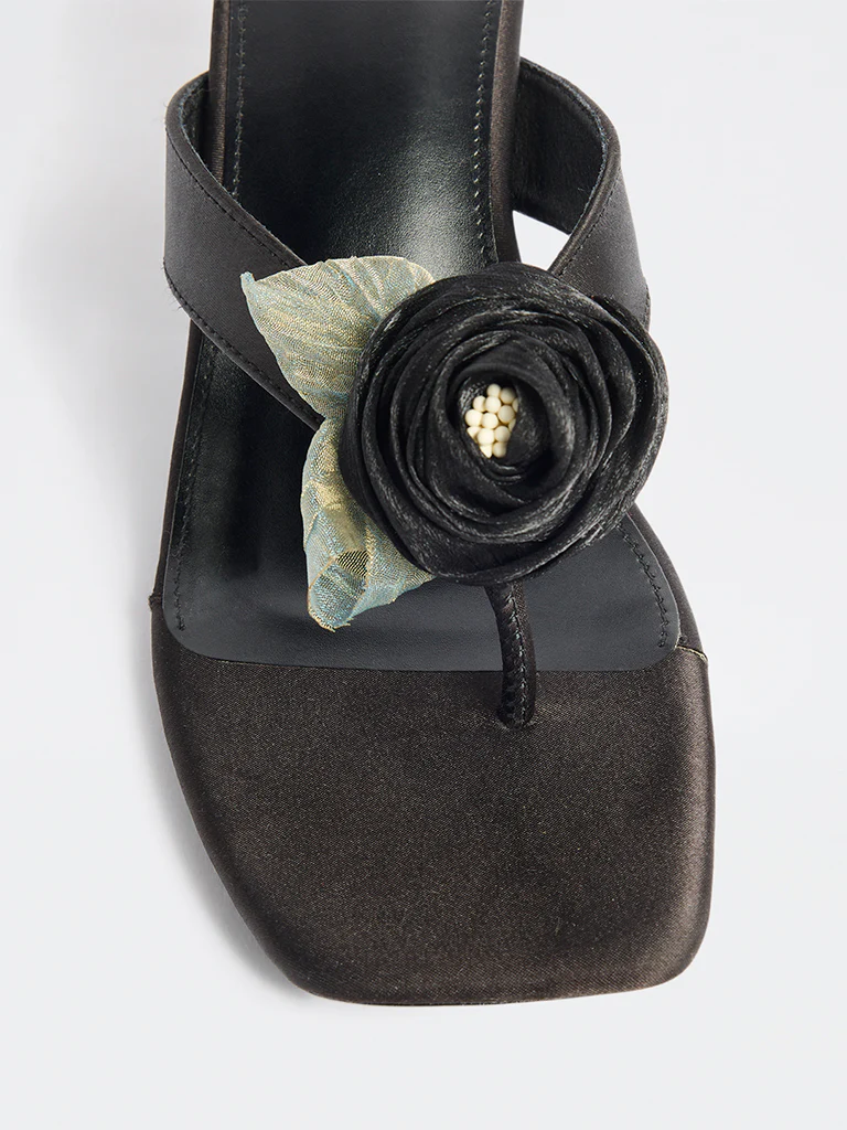 LUNA BLU Black Rose-Detailed Sandals - Image 3