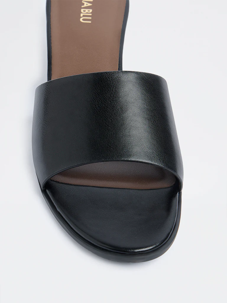 LUNA BLU Black Solid Heel Sandals - Image 4