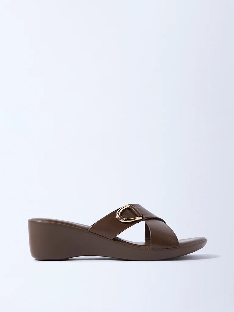 LUNA BLU Dark Brown Criss-Cross Heel Sandals