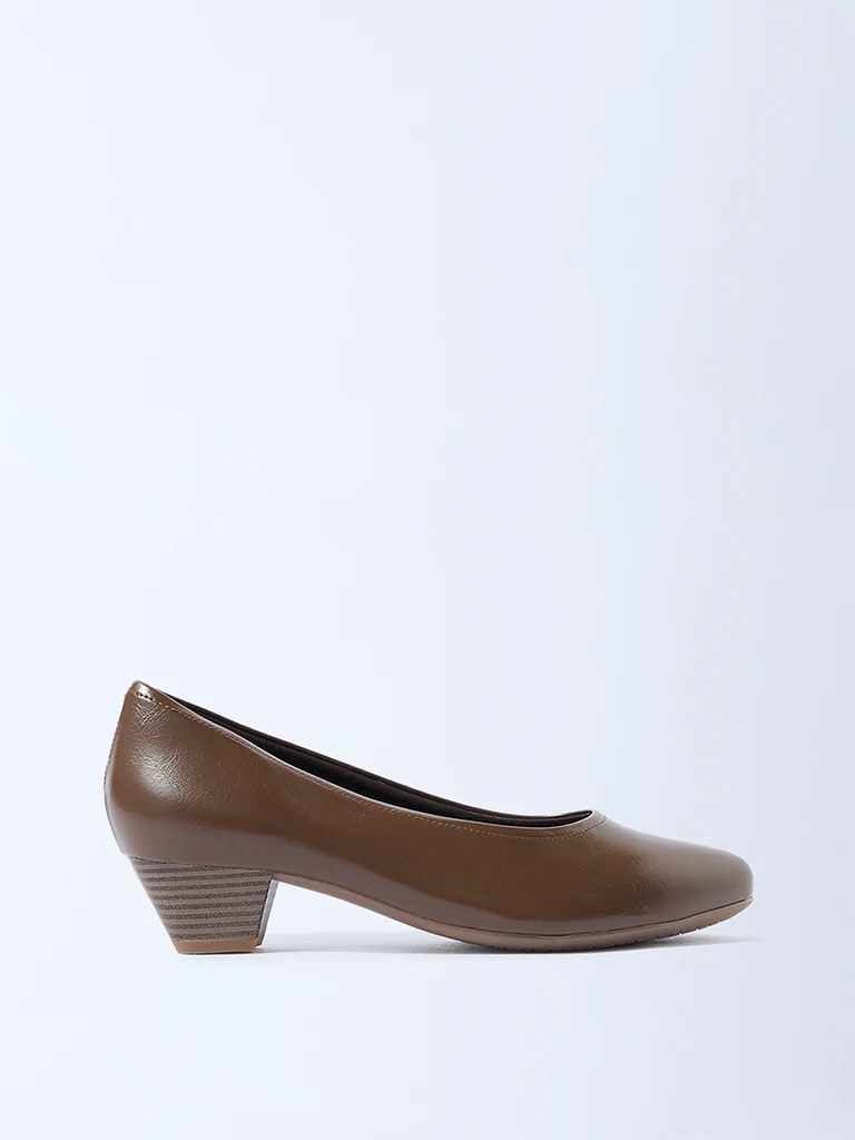LUNA BLU Dark Brown Solid Pump Shoes