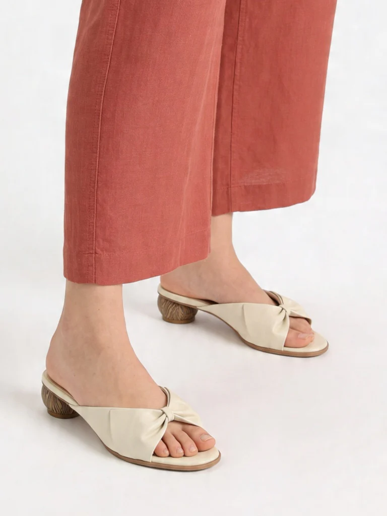 LUNA BLU Ivory Bow-Design Round-Heel Sandals - Image 2