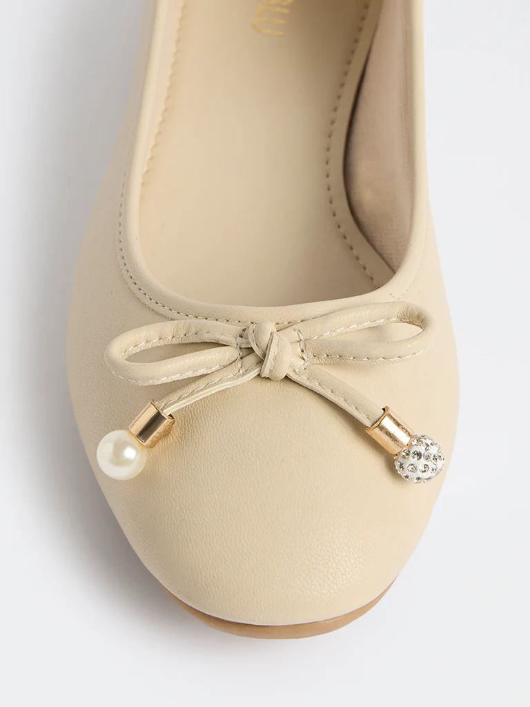 LUNA BLU Ivory Bow-Detailed Ballerinas - Image 3