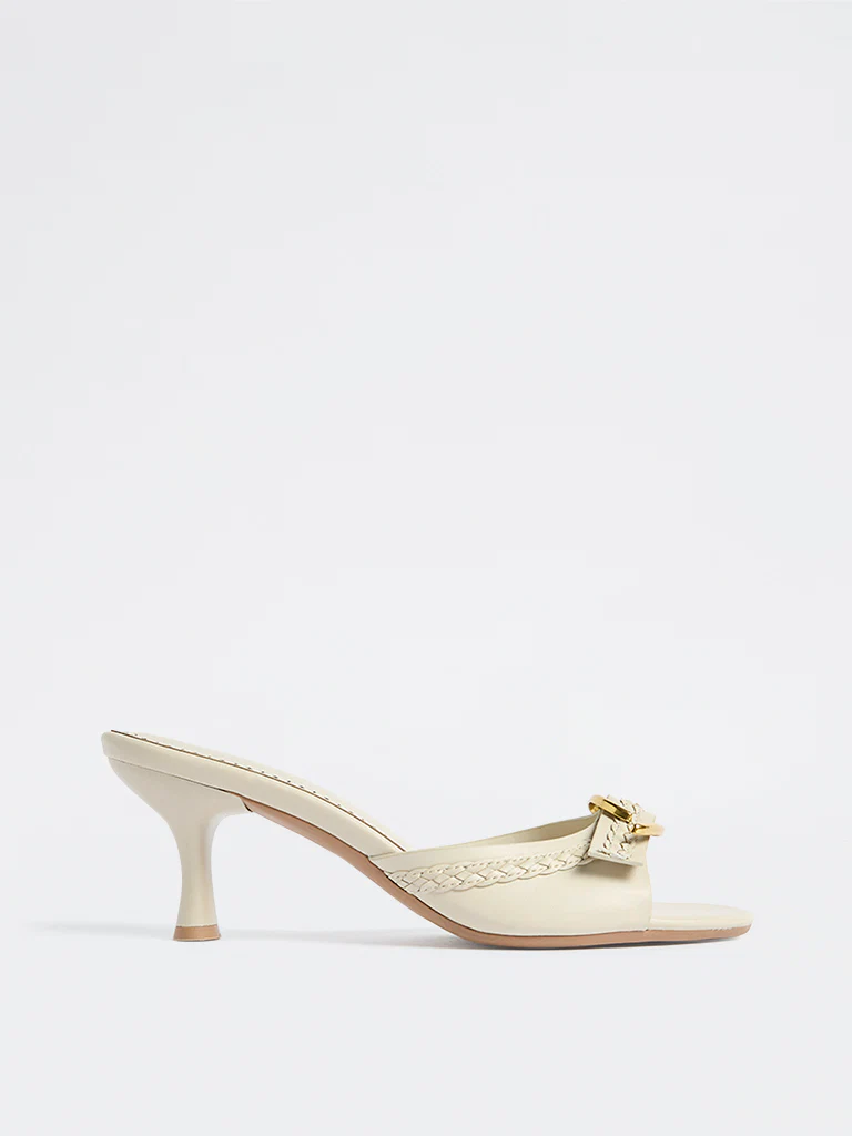 LUNA BLU Ivory Buckle-Detailed Sandals