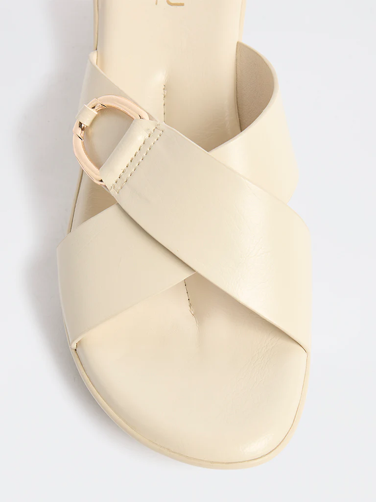 LUNA BLU Ivory Criss-Cross Detailed Slides - Image 4