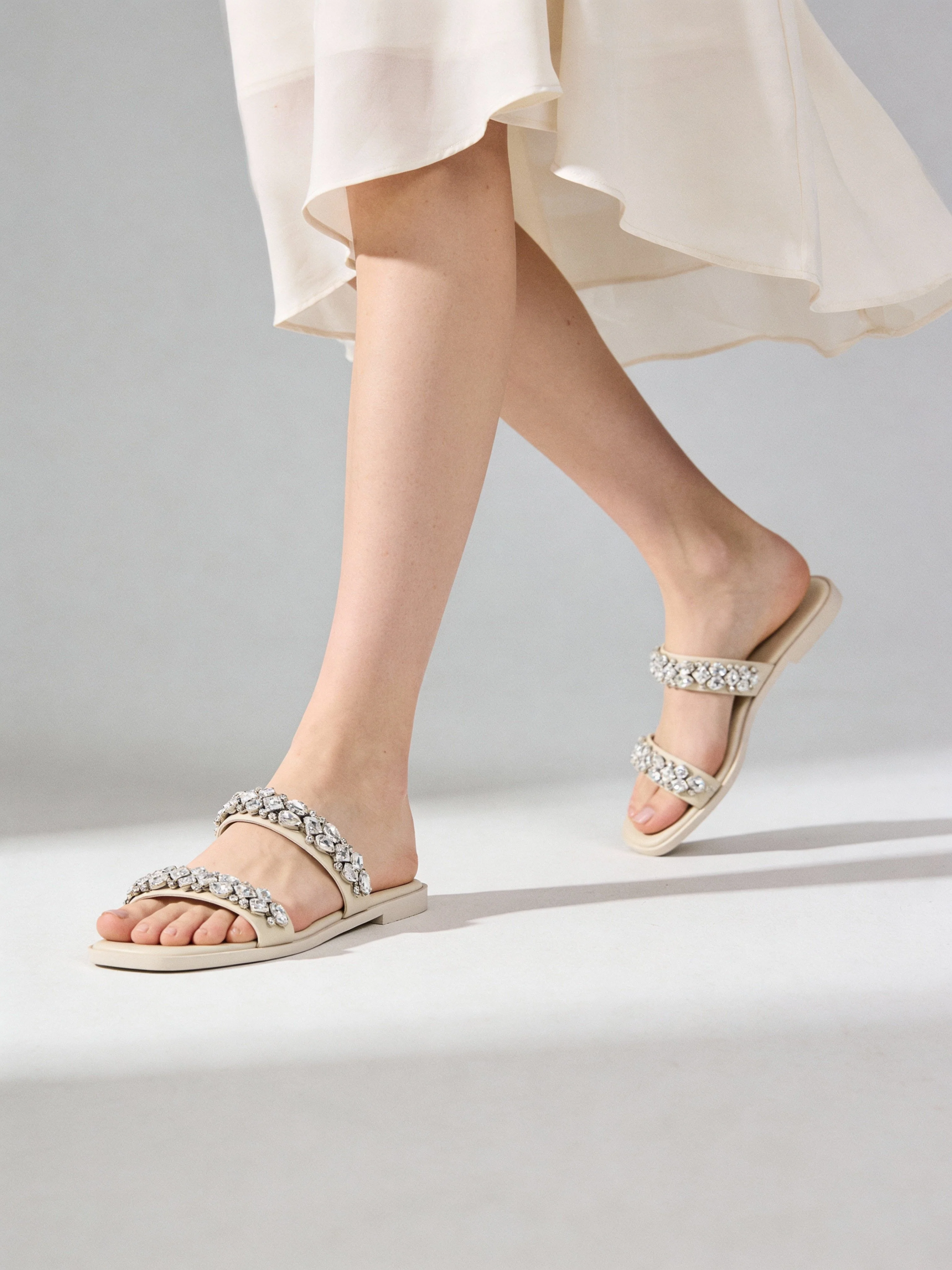 LUNA BLU Ivory Embellished Slides