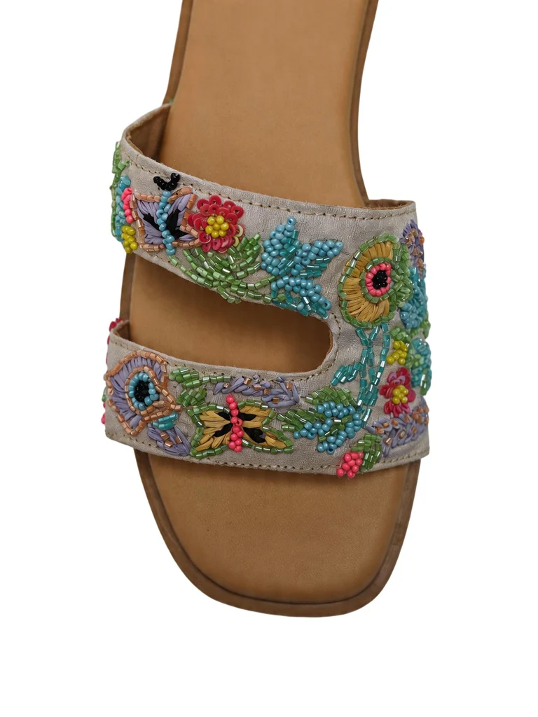 LUNA BLU Ivory Floral Embroidered Slip-On Sandals - Image 3