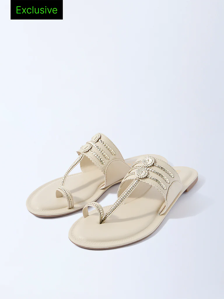 LUNA BLU Ivory Kolhapuri Sandals - Exclusive