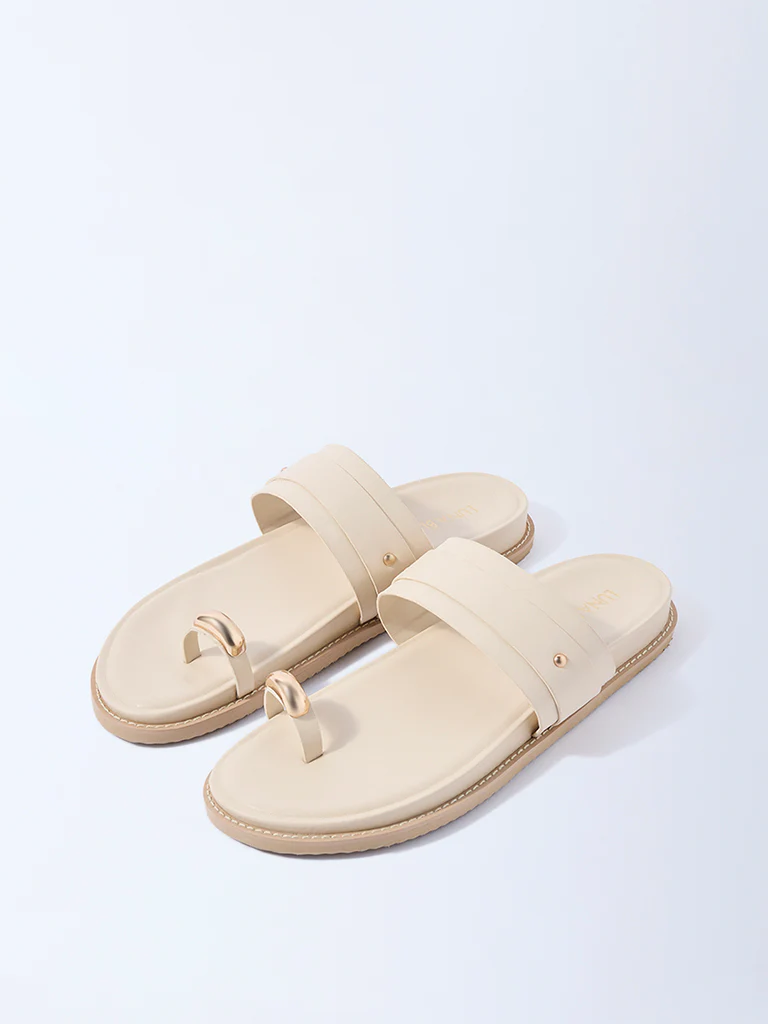 LUNA BLU Ivory Metallic Toe-Ring Comfort Sandals - Image 3