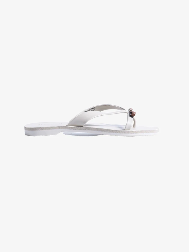 LUNA BLU Ivory Mini Bow Detail Sandals