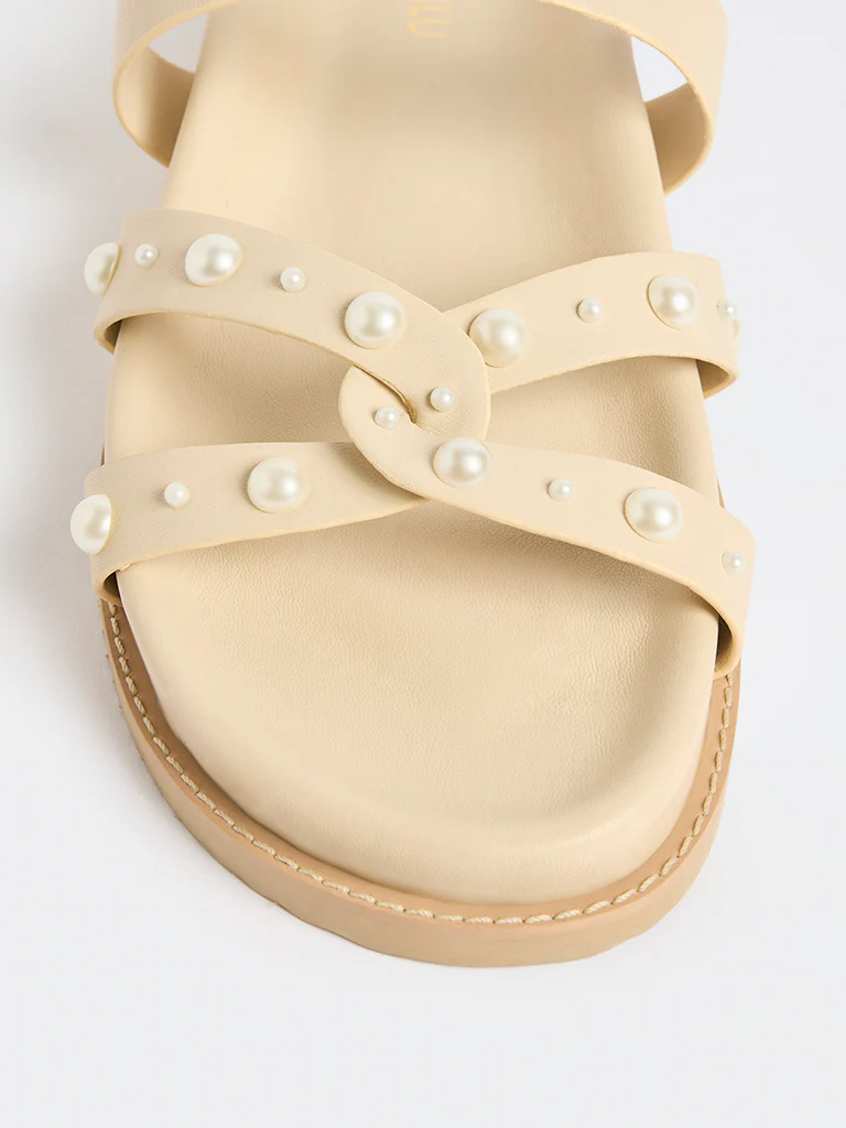LUNA BLU Ivory Pearl-Detailed Comfort Sandals - Image 3